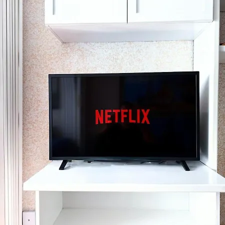 Beachfront With Garage Appartamento *