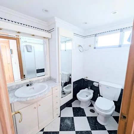 Appartamento Beachfront With Garage