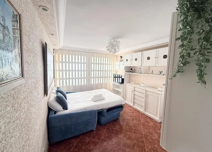Διαμέρισμα Beachfront With Garage Μπένιντορμ