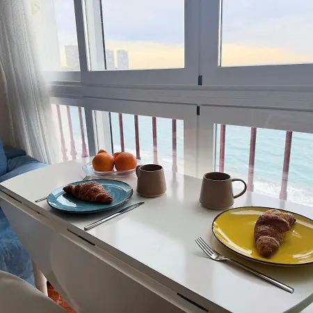 Beachfront With Garage Apartmán Benidorm