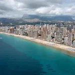 شقة Beachfront With Garage